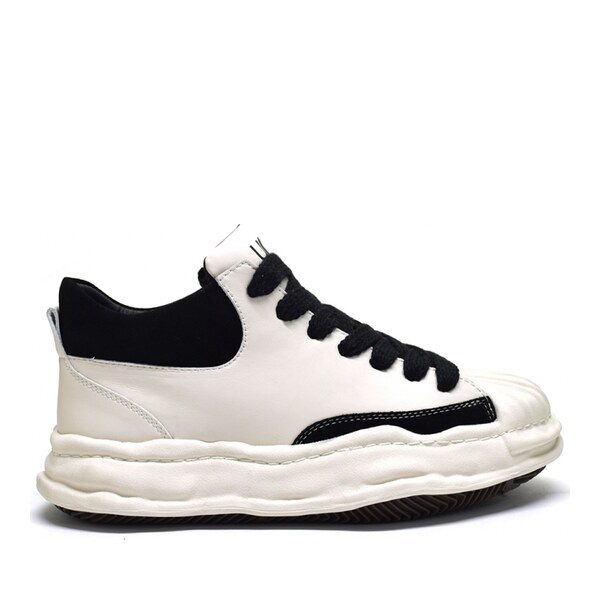 UGG Women's  Marin - White