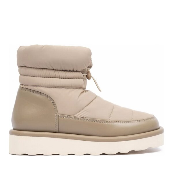 UGG Women's Classic Mini Blow Sand