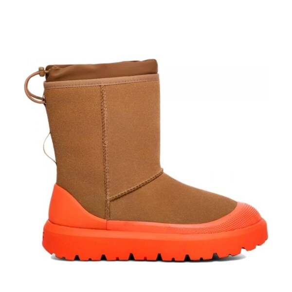 UGG Women's Classic Short Weather Hybrid - Chestnut / Orange