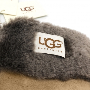 UGG Women