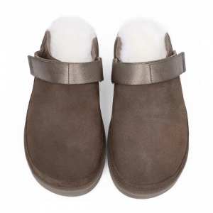 UGG Goldenstar Clog - Chocolate