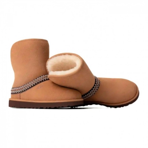 UGG Classic Short Crescent - Chestnut