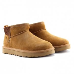 UGG Classic Ultra Mini Zip Boot - Chestnut