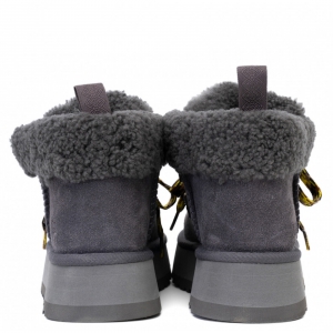 UGG Women