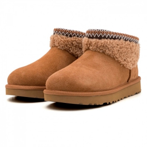 UGG Women