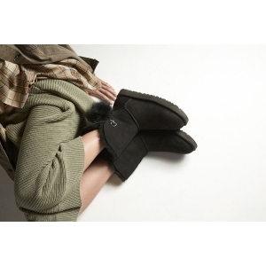 UGG Women