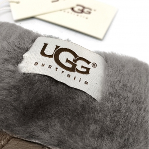 UGG Women